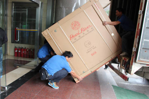滨江钢琴贵重工艺品无忧运